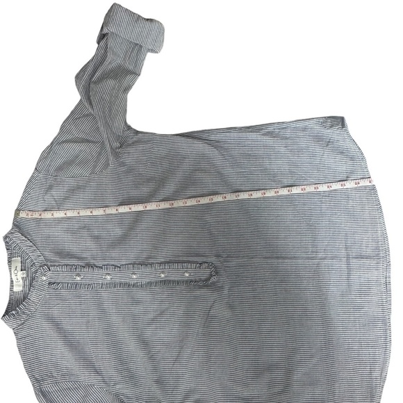 Eden & Olivia Blue/White Striped Pearl Roll Tab Button Front Shirt Size L - Picture 7 of 9